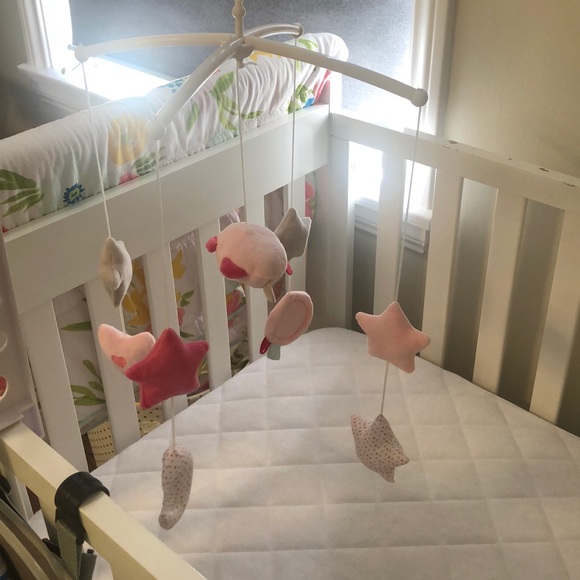 Baby mobile - Picture 1 of 5